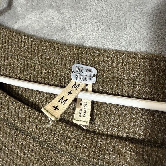 Free People We  The Free Top M Blossom Thermal Boho Green Patchwork Sleeves - Picture 4 of 8